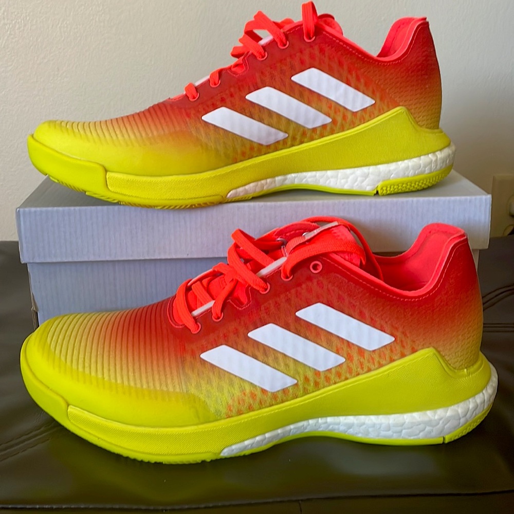 Womens Adidas crazy flight sneakers size 9 Never worn.